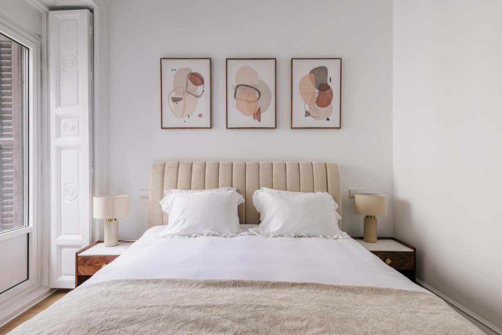 Stunning Apartment Near Gran Via Metro Madrid Extérieur photo