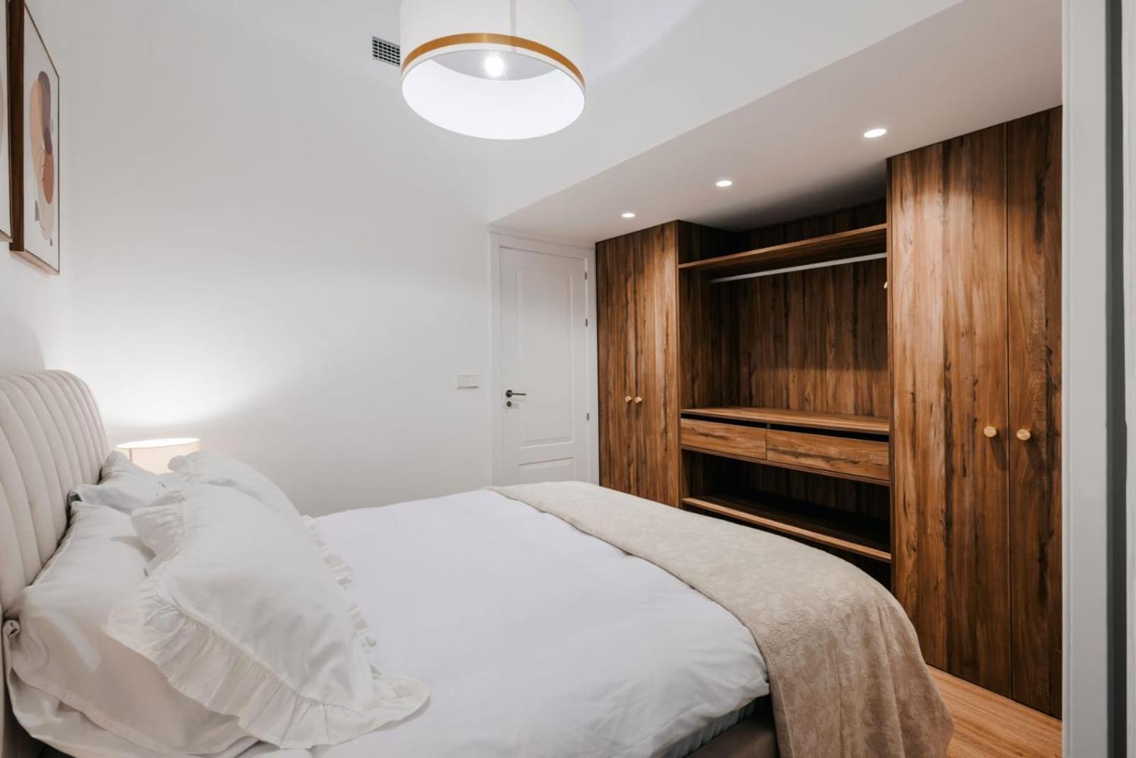Stunning Apartment Near Gran Via Metro Madrid Extérieur photo